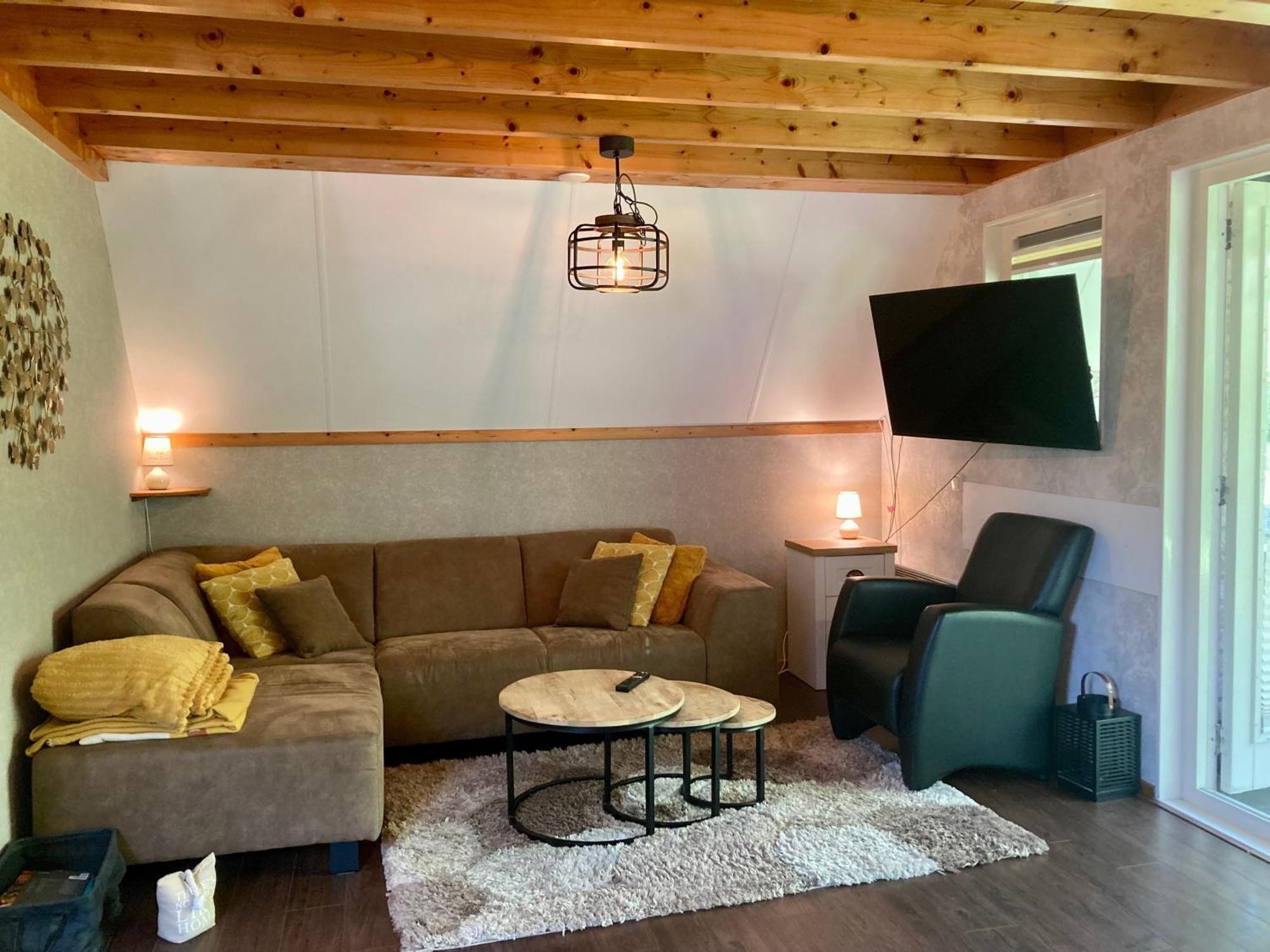 De Druif 6 Pers Holiday Home Close To The National Park Lauwersmeer Anjum ภายนอก รูปภาพ